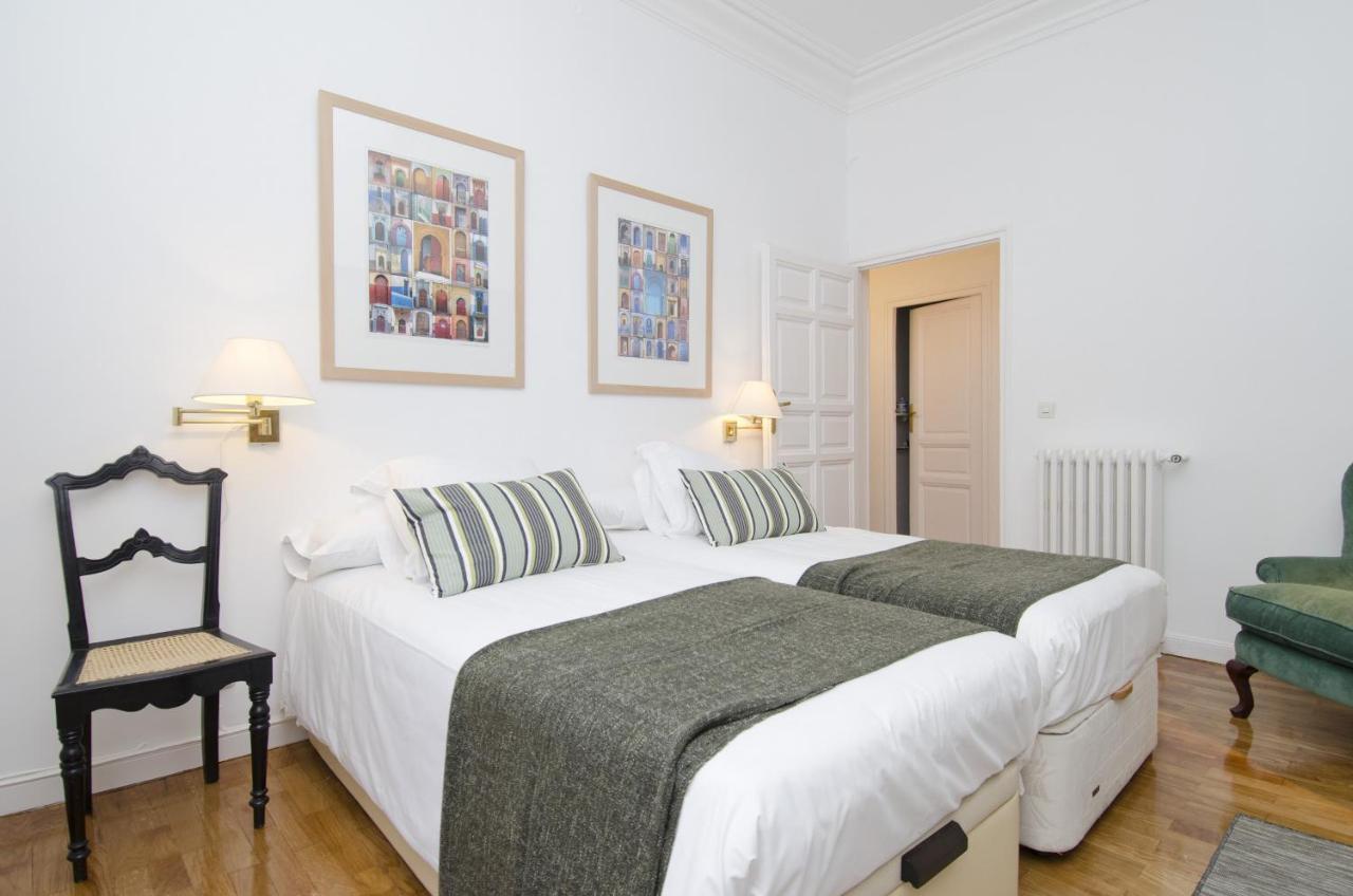 Apartamento Paseo Del Prado II En Madrid Extérieur photo